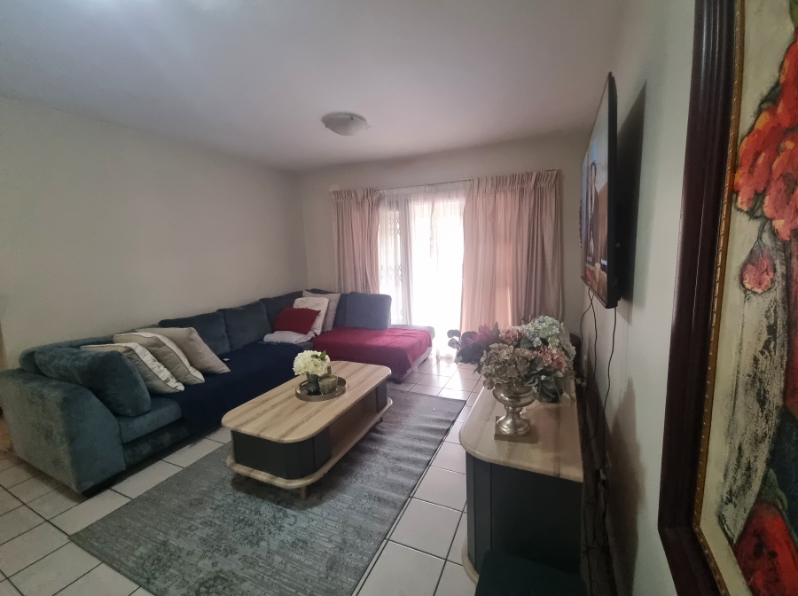 2 Bedroom Property for Sale in Waterval East North West